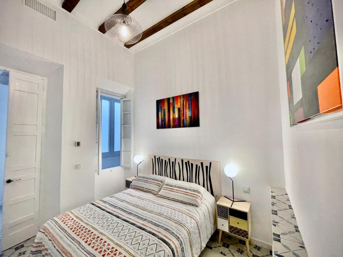 Picasso'S Tres Puertas 4 Bedrooms Малага Екстериор снимка